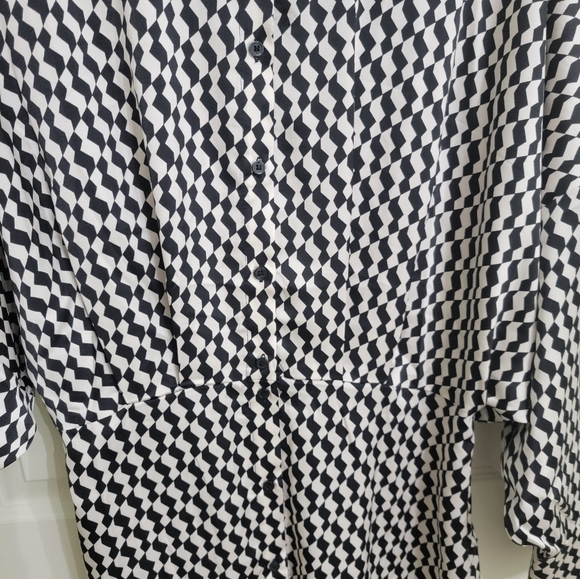 NWT H&M SATIN BLACK AND WHITE DRESS - Picture 4 of 5